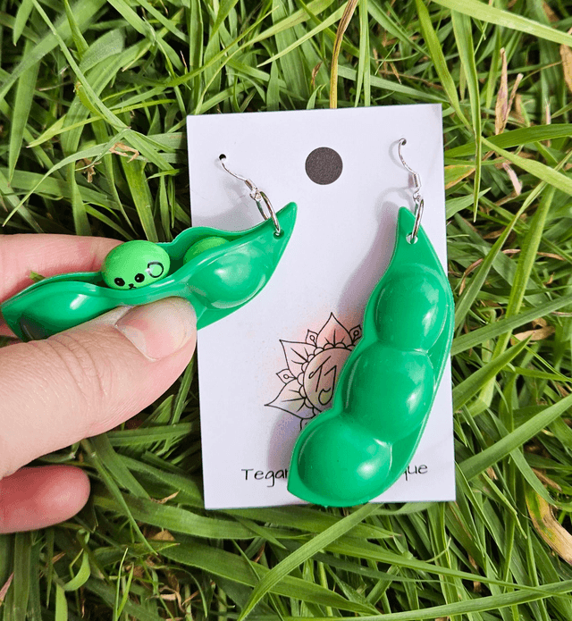 Pea Pod Fidget Earrings 